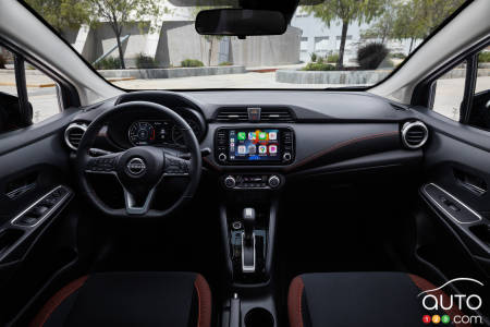Nissan Versa - Interior